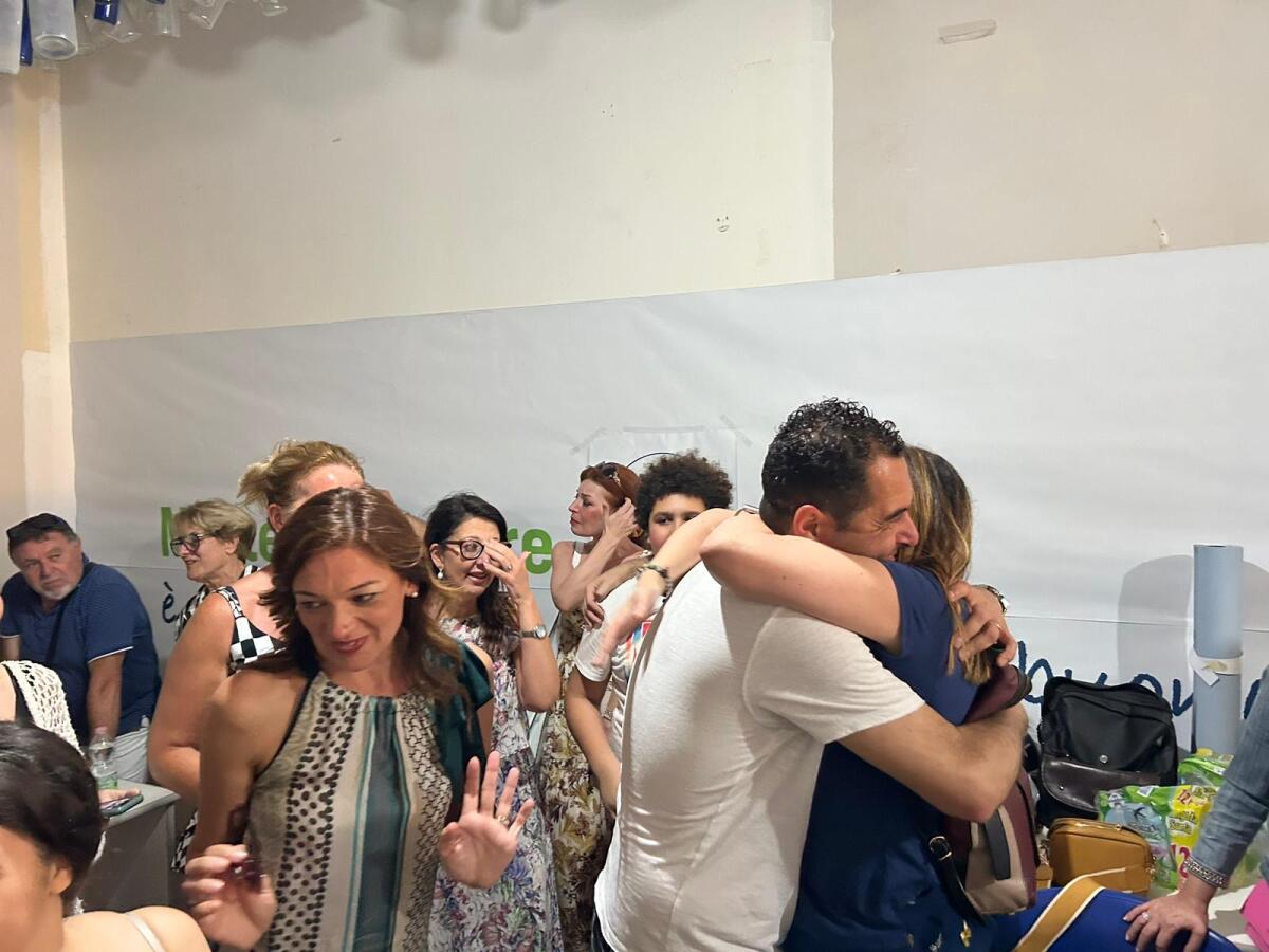 Grande festa al comitato di Di Stefano -