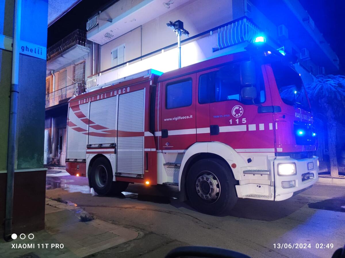 Casa in fiamme a Vittoria, si aggrava il bilancio -
