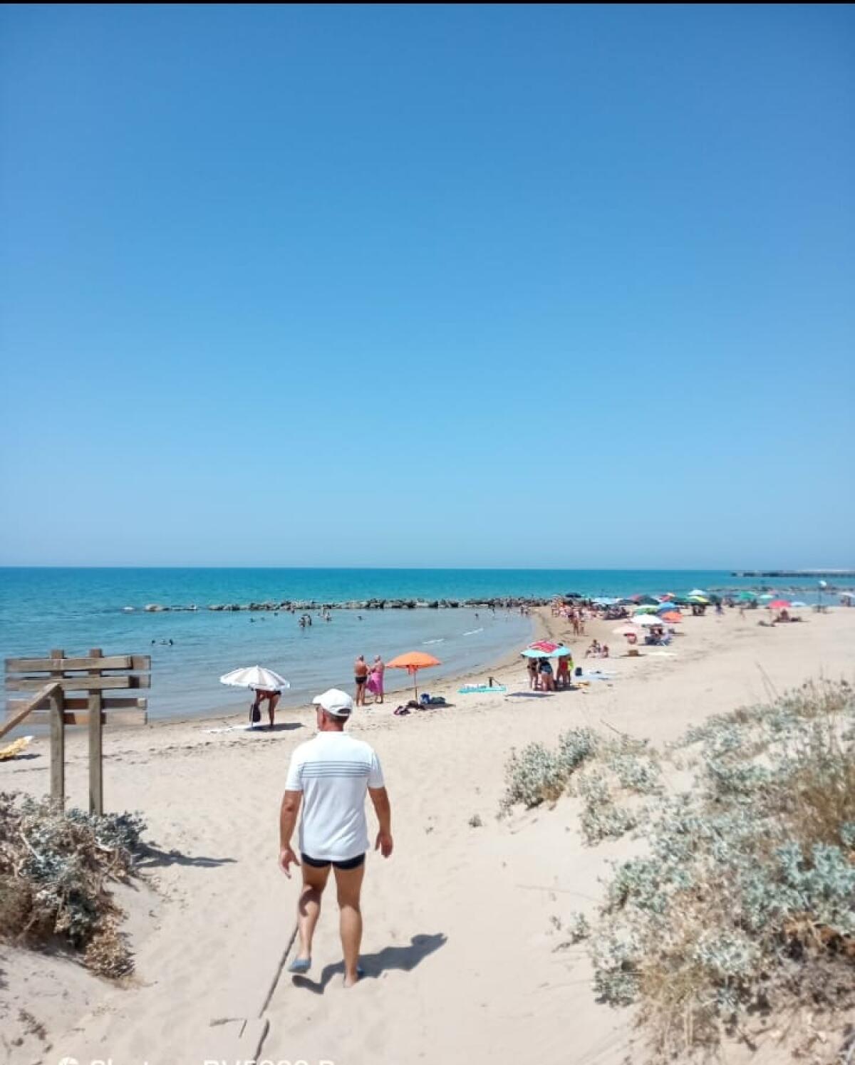 La baia di Tucidide fruibile ma sporcata dall’uomo &#8211; video - 
