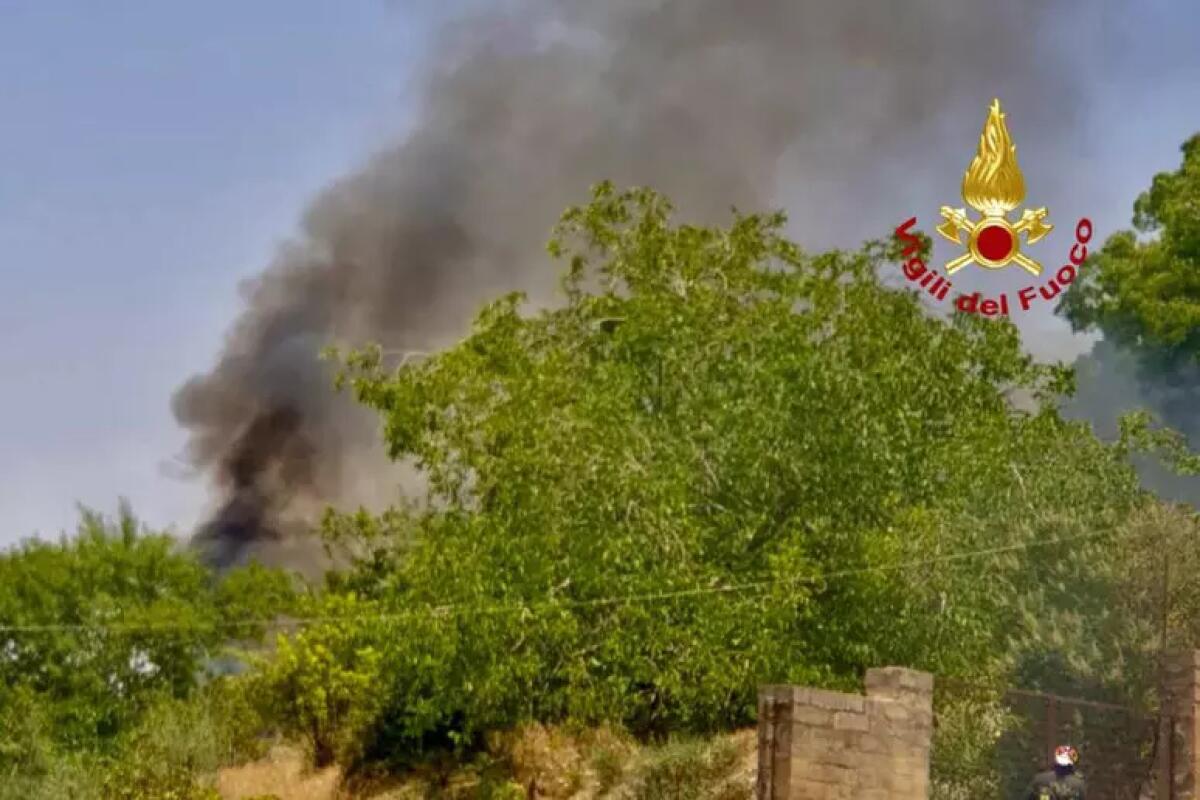 Due vigili del fuoco morti per salvare una famiglia da un rogo -