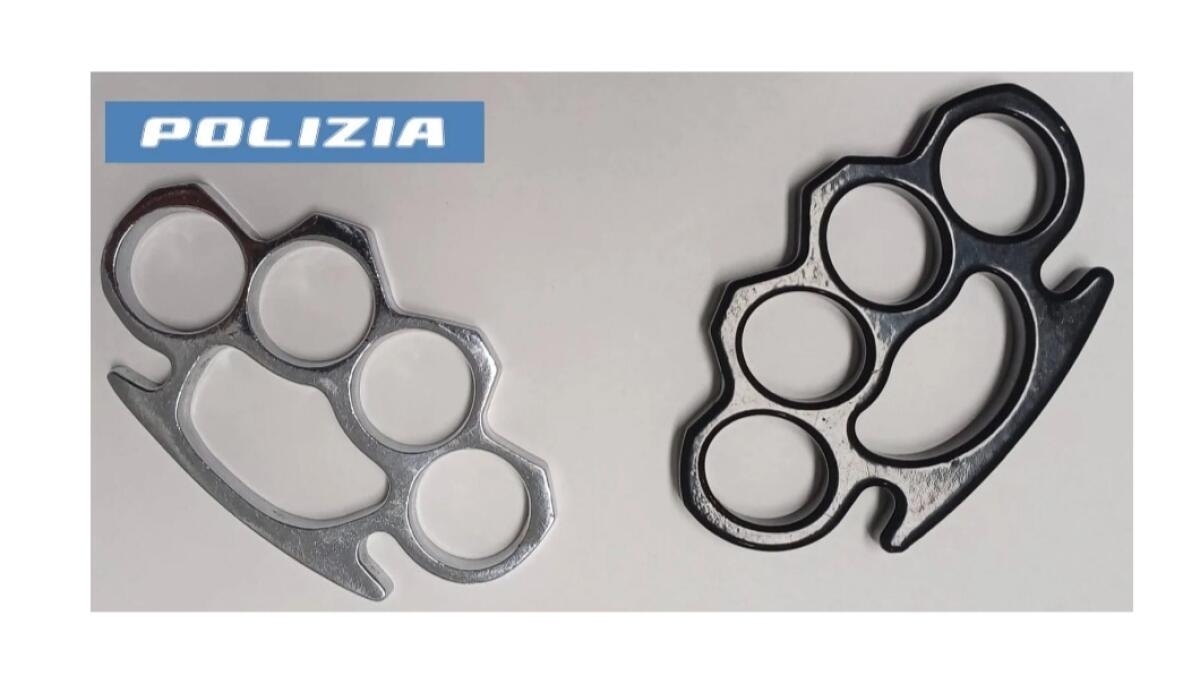 In partenza col tirapugni, gelese denunciato in aeroporto - 