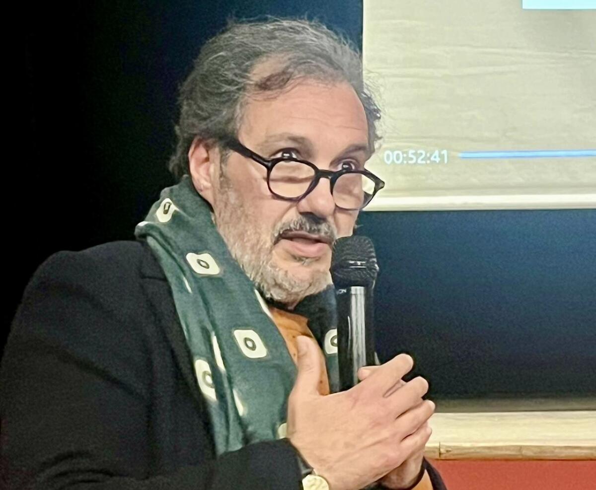 L’opera “Sulla cima di un albero” di Iudice in mostra ad Asiago -