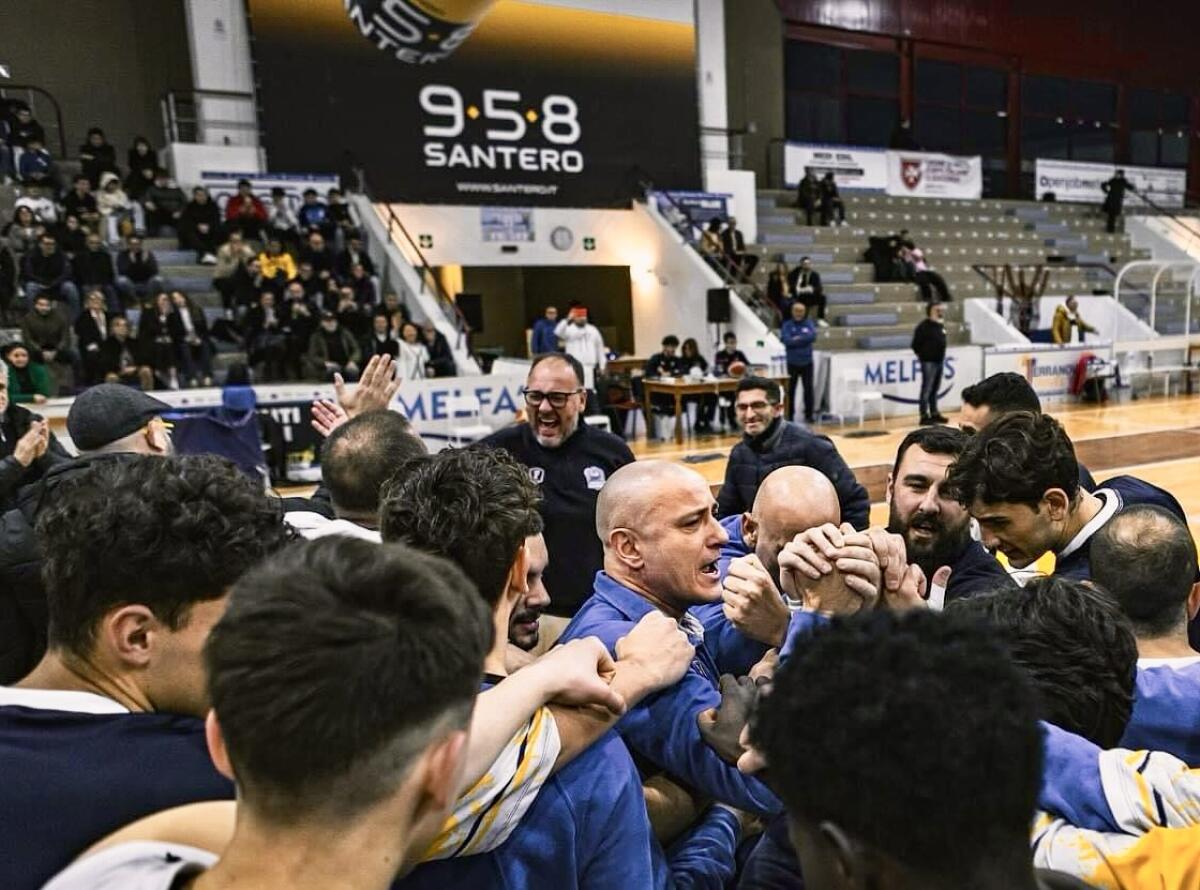 Basket Gela, via al nuovo corso: in campo si riparte con Stanic e i fratelli Caiola - 