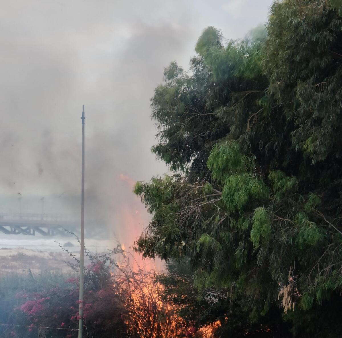Incendio nell’area dell’ex Lido Eden -