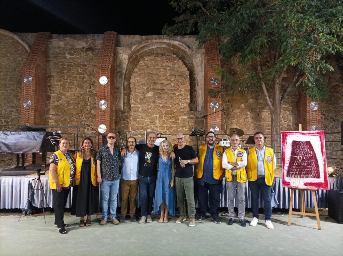 Il jazz, il Lions ATC, per donare le sedie speciali ai disabili – video -
