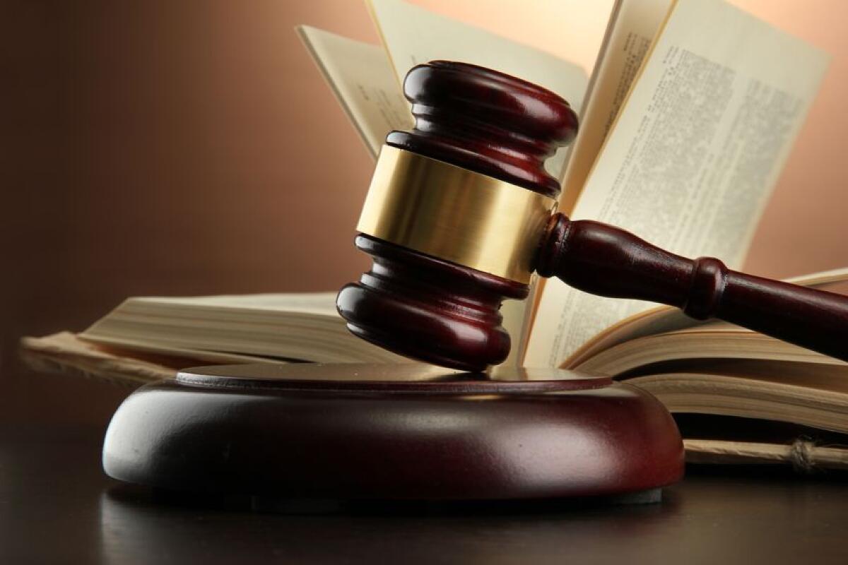 Accusato dalla moglie di pedofilia: non era vero -