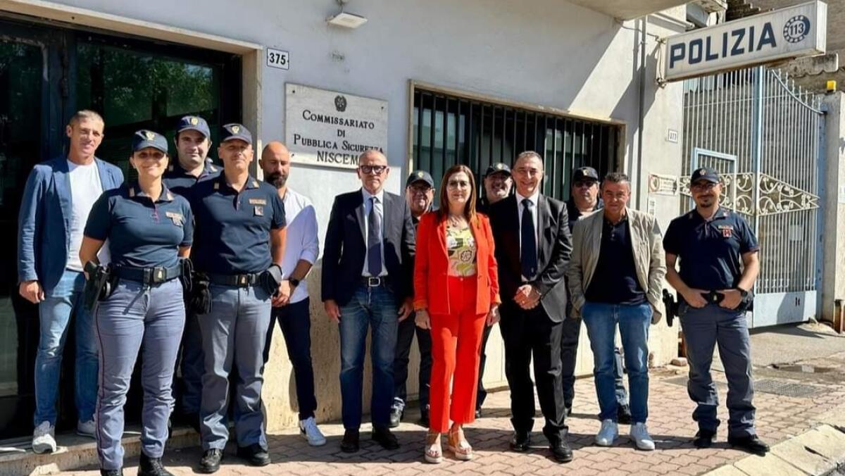 Visita del Questore al Commissariato di Niscemi -