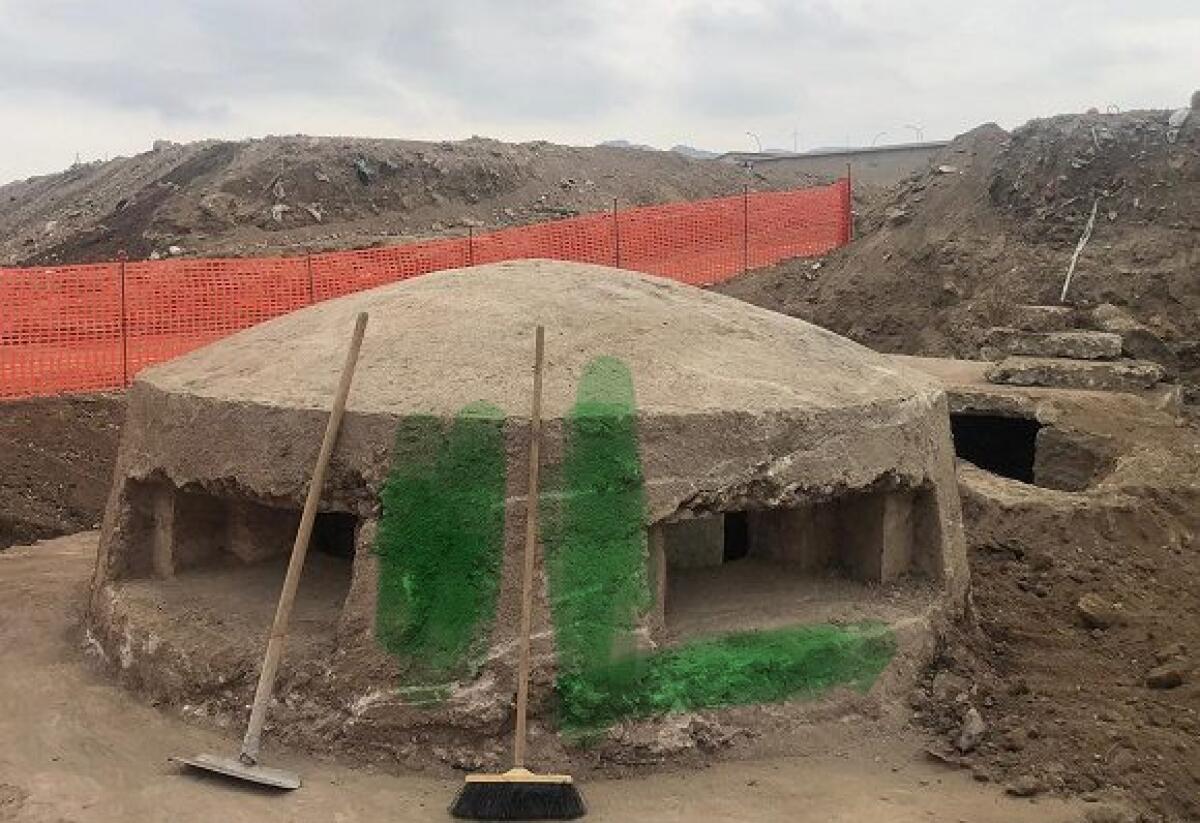 Bunker della Seconda Guerra Mondiale tinteggiato -
