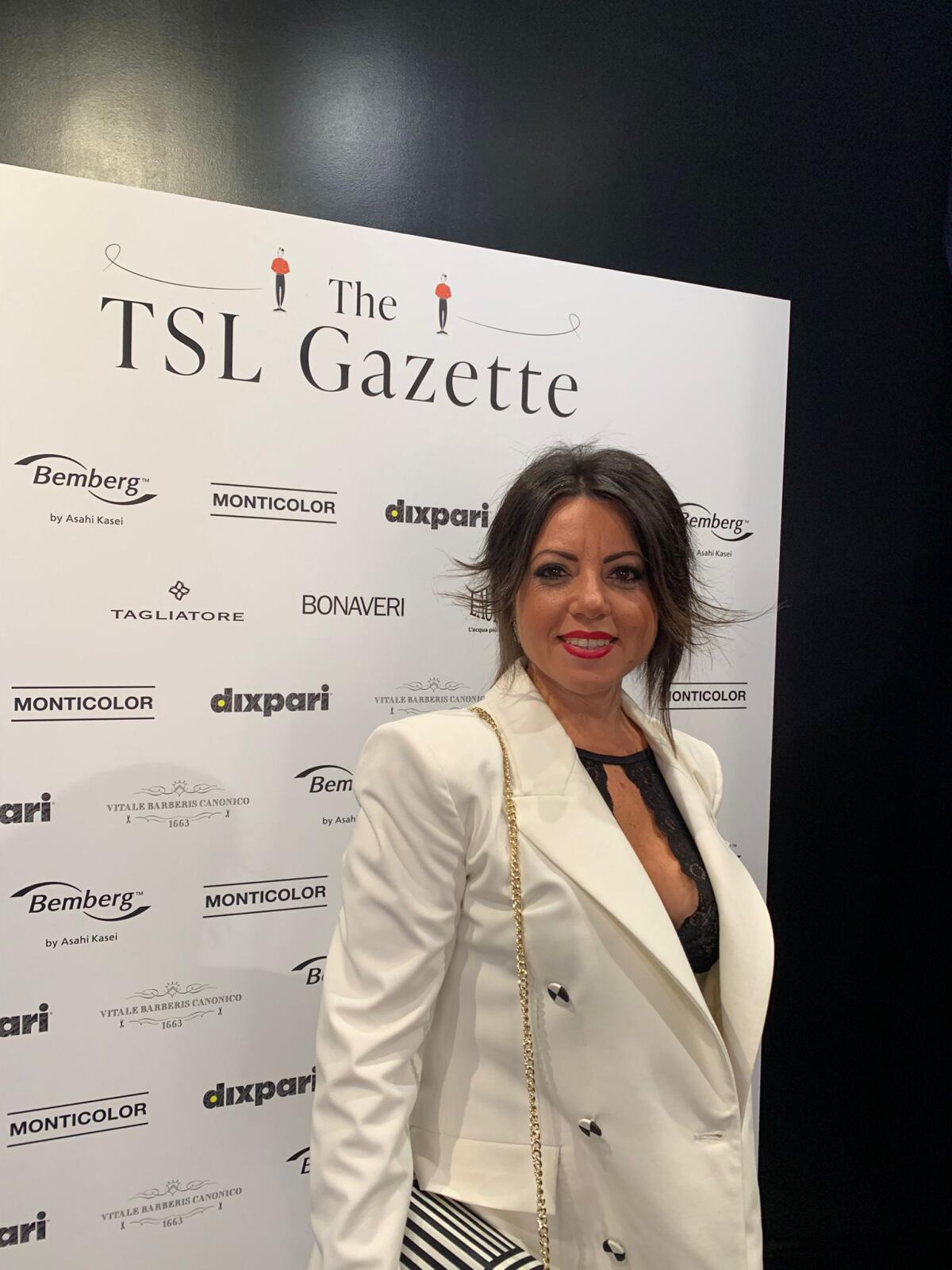 Francesca Jennifer Puzzo con J&#8217;Essentia da Milano lancia l&#8217;arte da indossare che veste la cultura - 