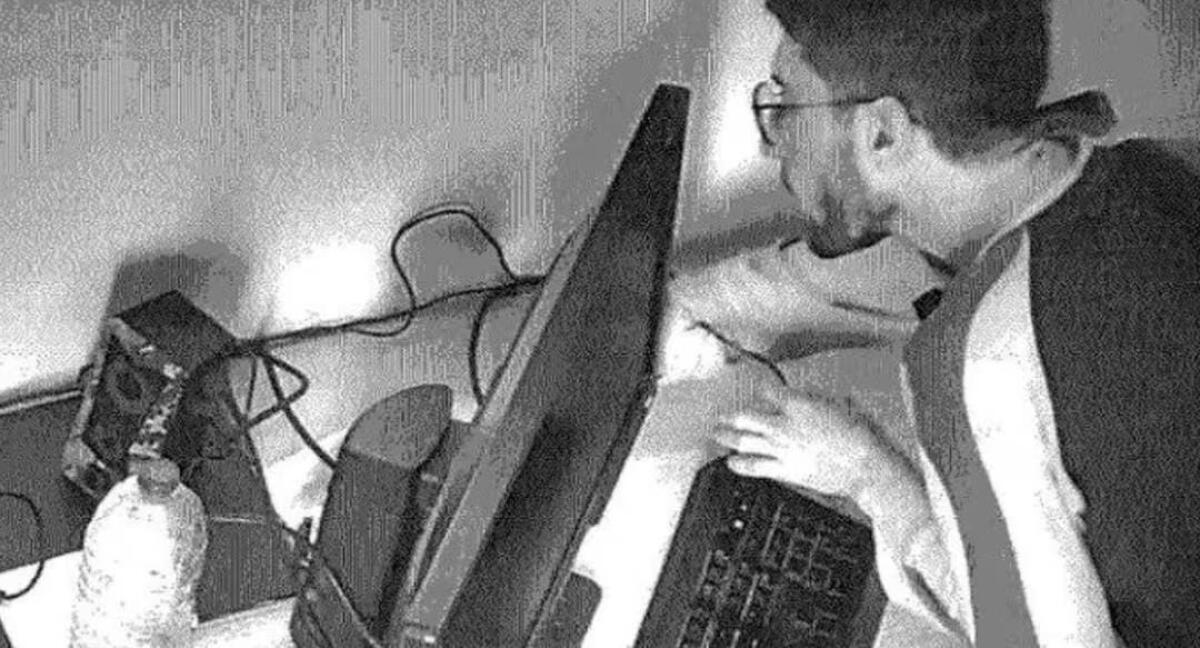 Hacker arrestato: violate 56 (su 59) postazioni giudiziarie a Gela -