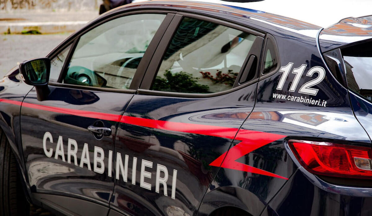 Arresto per droga e resistenza a pubblico ufficiale - 