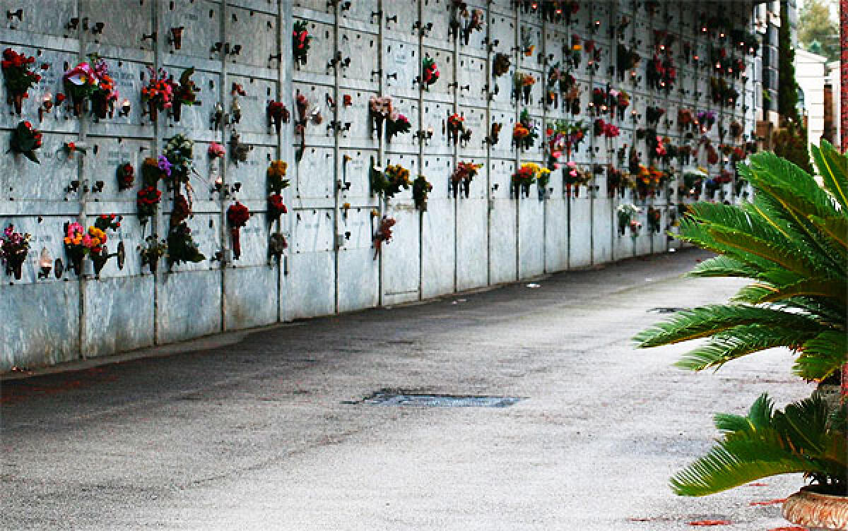 Viabilità a Farello per la commemorazione dei defunti -
