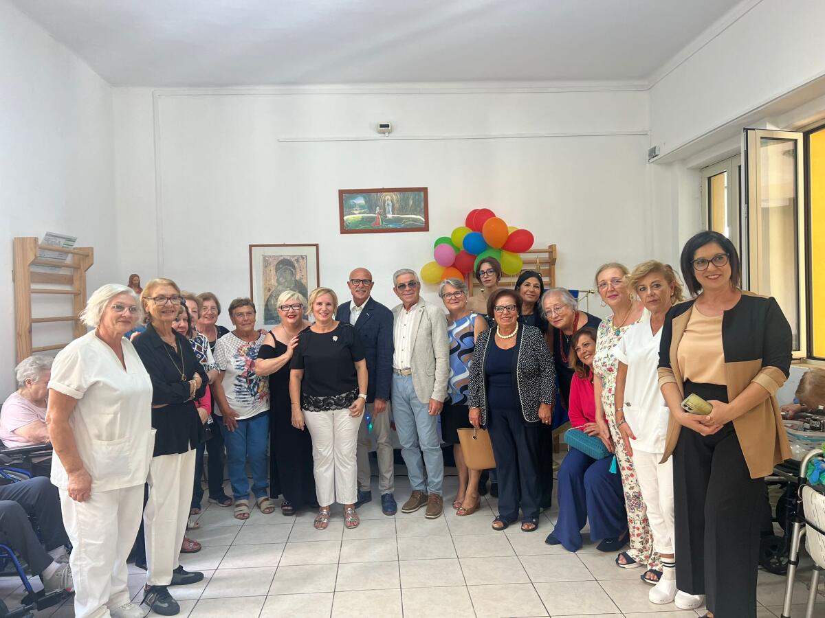 La Fidapa regala un momento di gioia ai nonnini dell&#8217;Ipab Aldisio - 