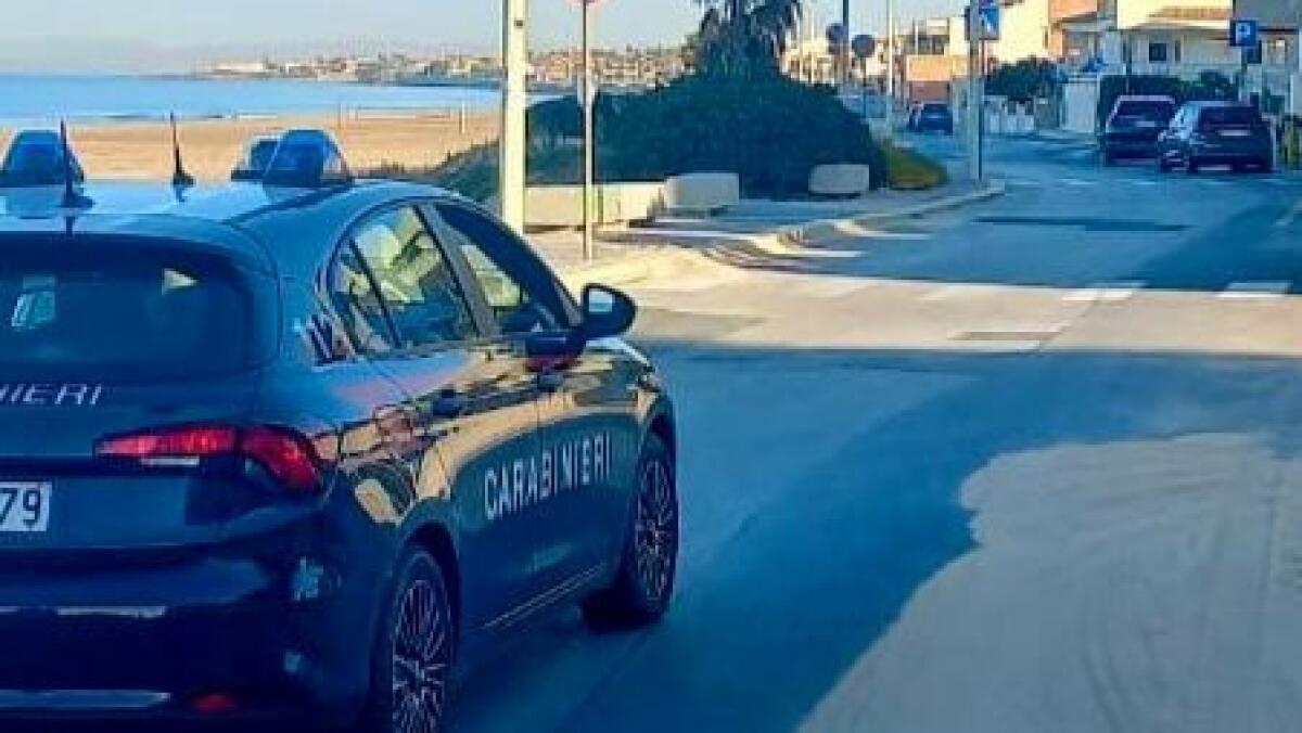 Tenta di uccidere il fratello a martellate, gelese arrestato a Scoglitti -