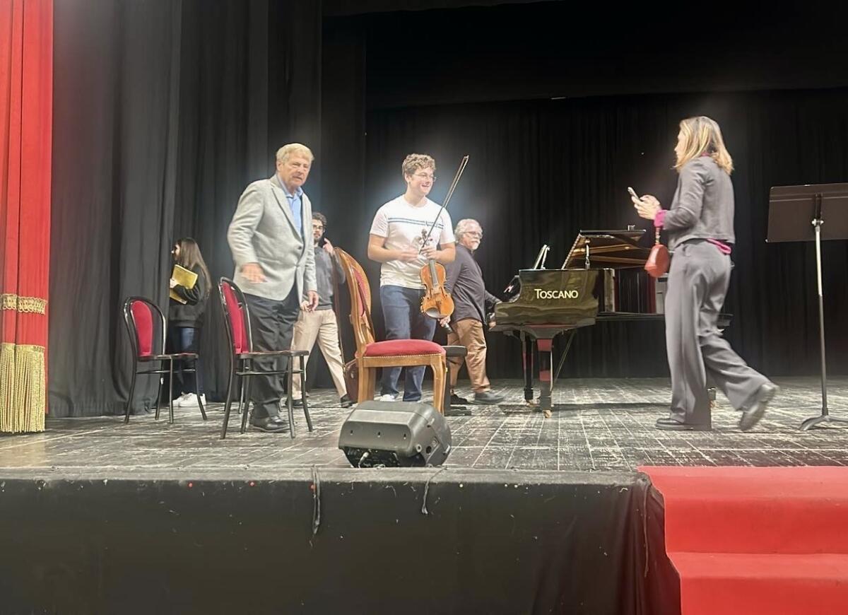 Successo a Caltanissetta per la Masterclass del maestro Ughi: domani eventi a Gela -