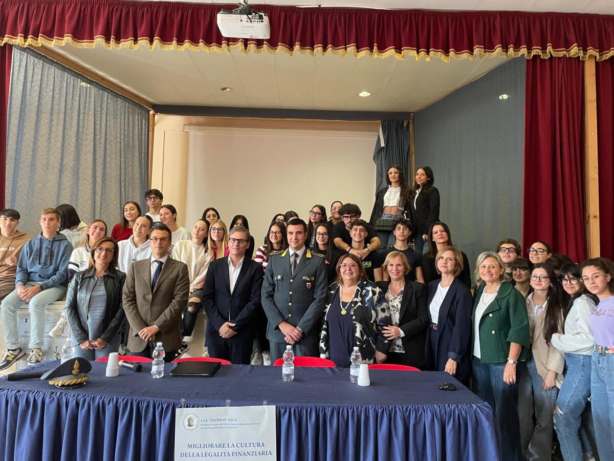 All&#8217;Eschilo una lezione di legalità finanziaria molto appassionante con la Corte dei Conti e la Guardia di Finanza - 