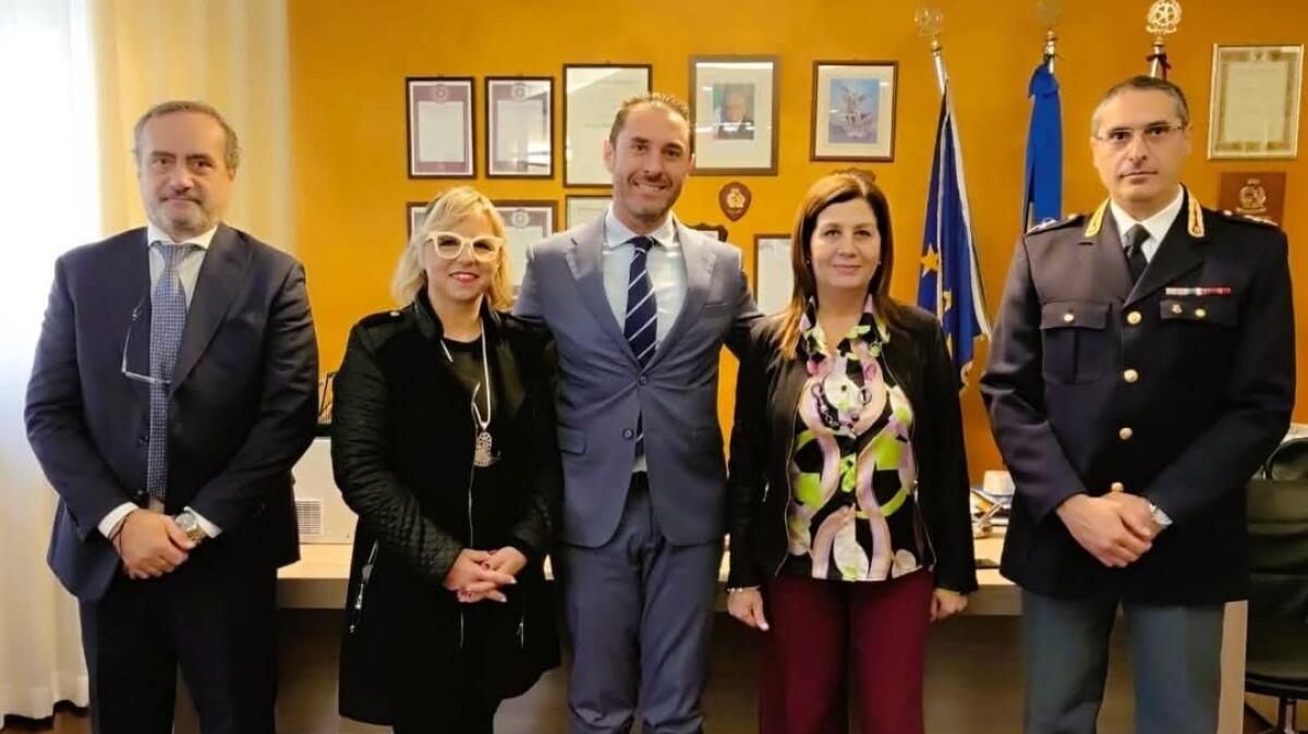 Visita al Questore del neo dirigente dell&#8217;Ambito Territoriale Caltanissetta-Enna - 