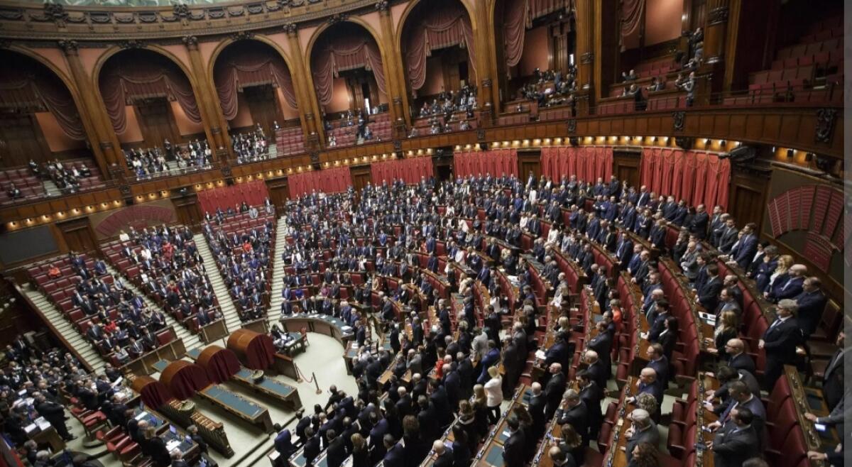 Sinistra e Destra, dal noi all’io e viceversa -