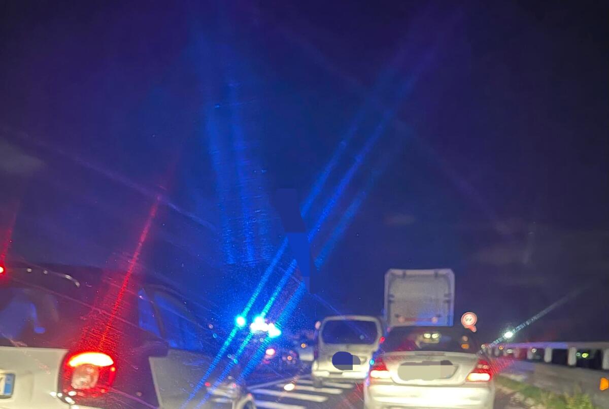 Incidente a catena in via Venezia - 