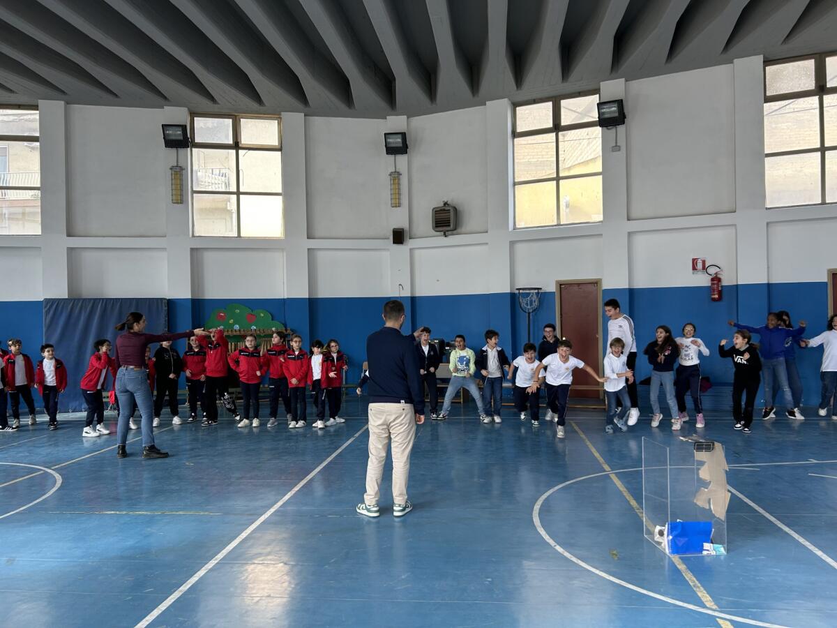 “L’Ispettore Rifiutoni” arriva a scuola: parte il nuovo progetto di educazione ambientale  - 