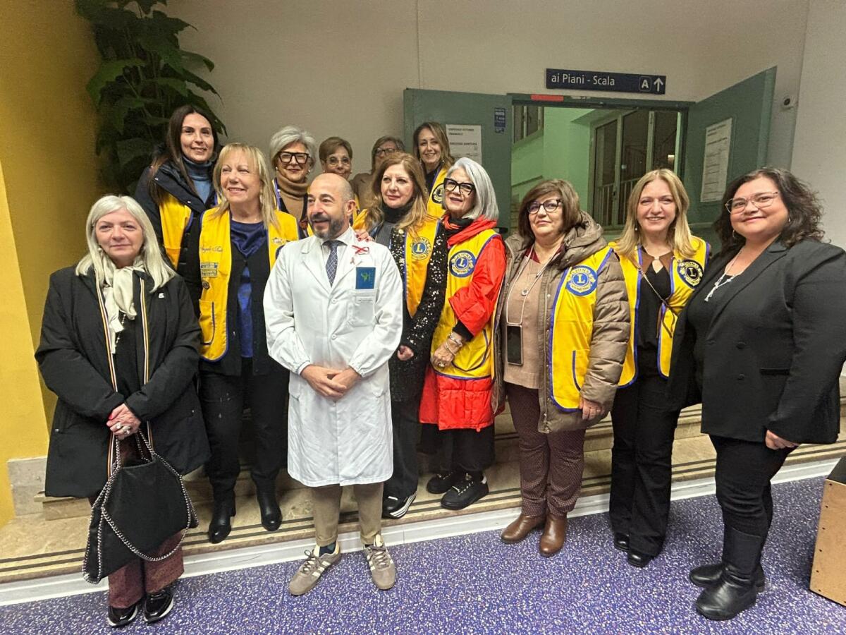 “Natale in corsia”, service del Lions Club Butera e Terre Federiciane in ospedale -