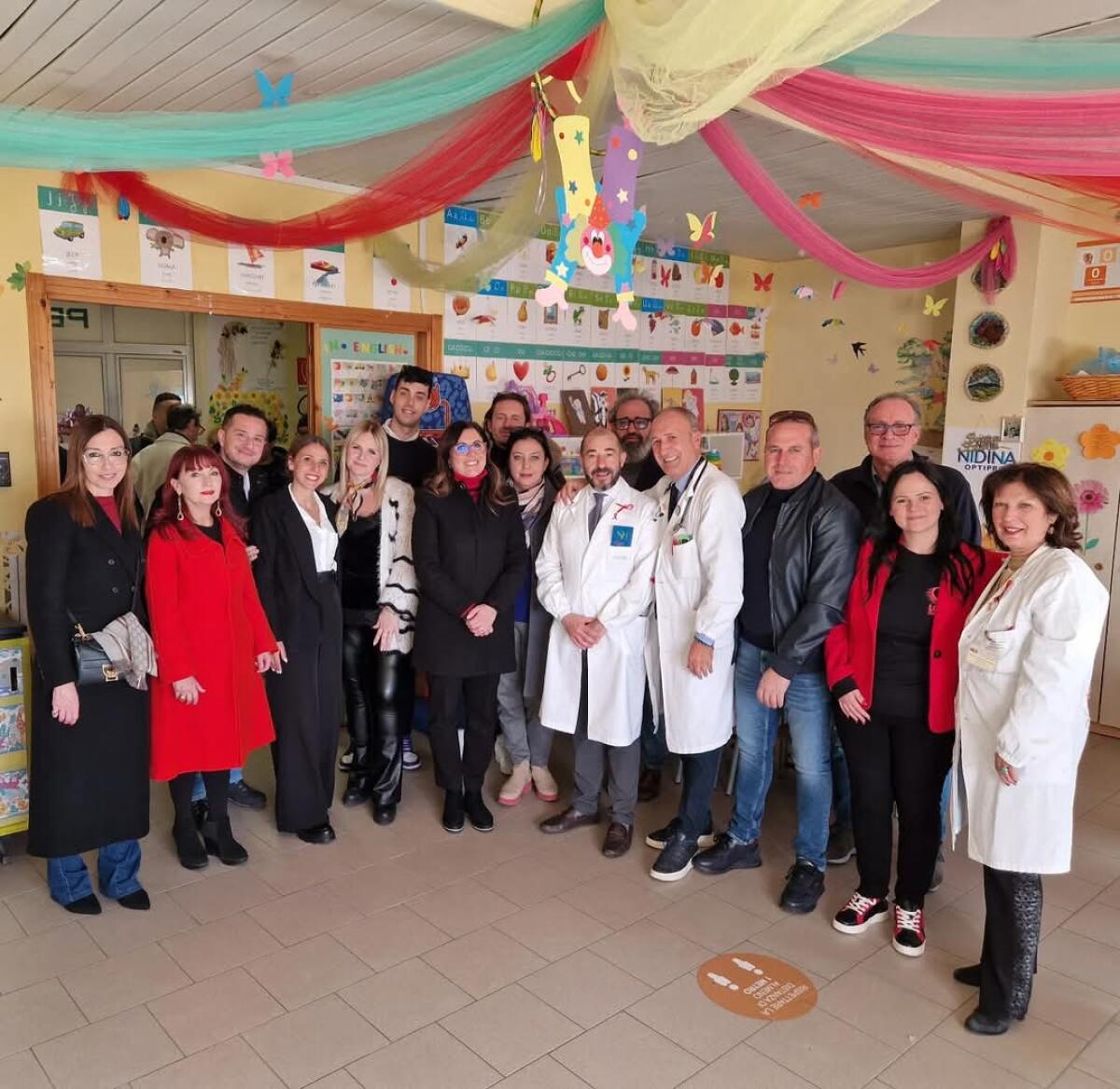 Il Consiglio comunale porta doni ai piccoli degenti dell&#8217;ospedale - 