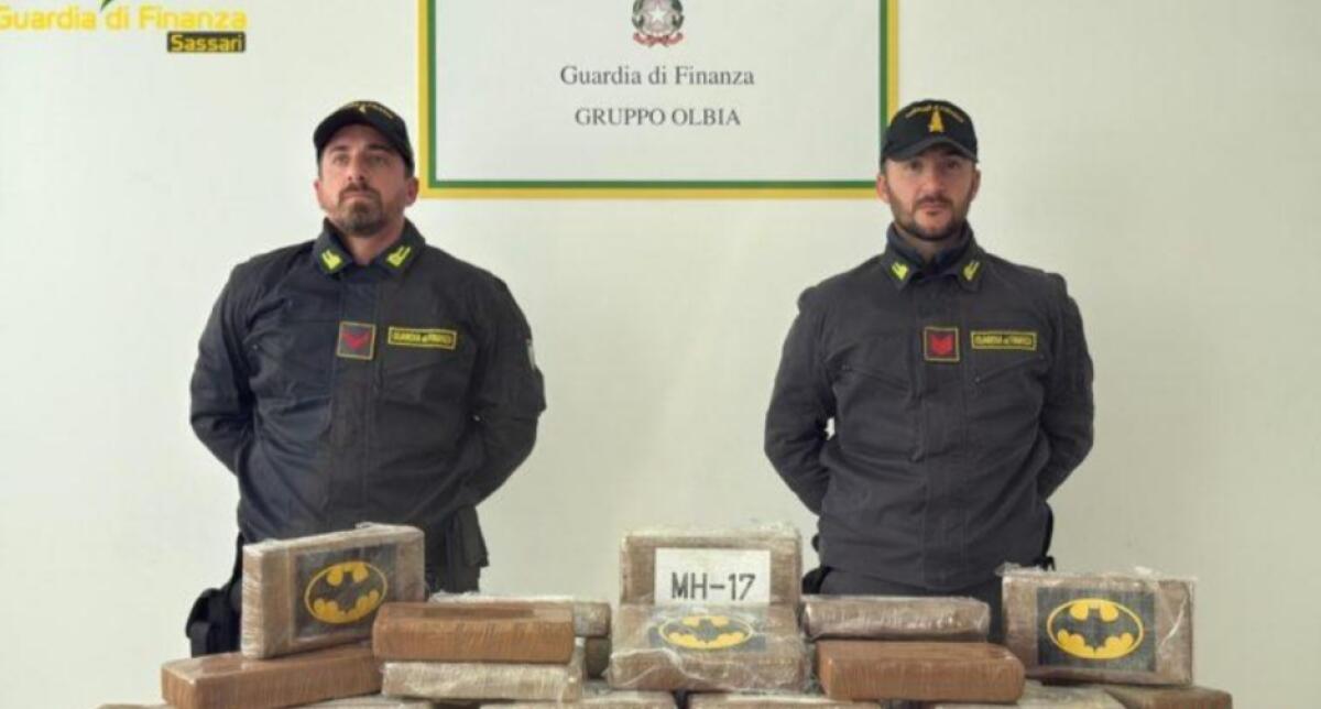 Corriere della droga bloccato in Sardegna. Giovane nisseno aveva 36 panetti di cocaina - 