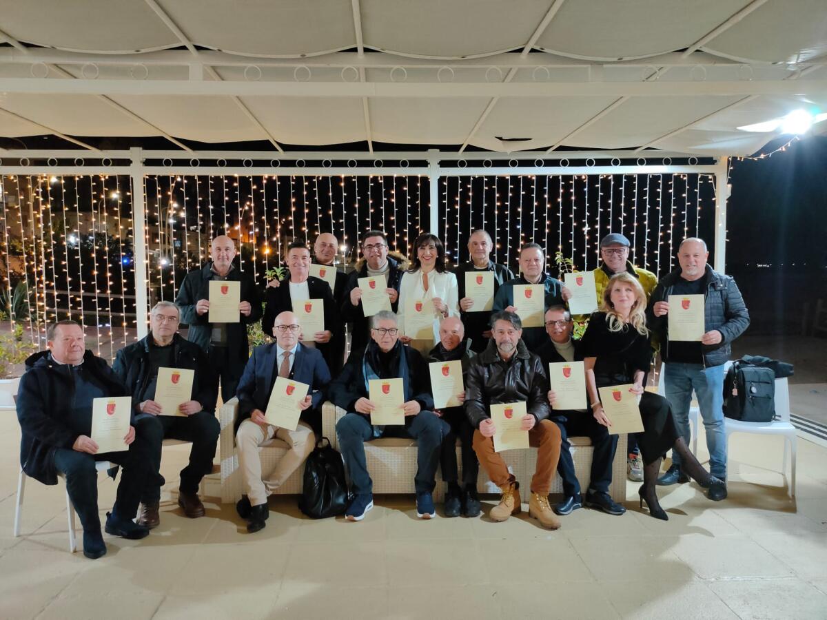 Appuntamento dopo 38 anni per la 5°B Geometri -