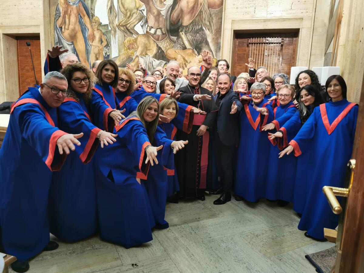 Concerto del Modica Gospel Choir per la Cerimonia di Natale in Prefettura a Ragusa - 