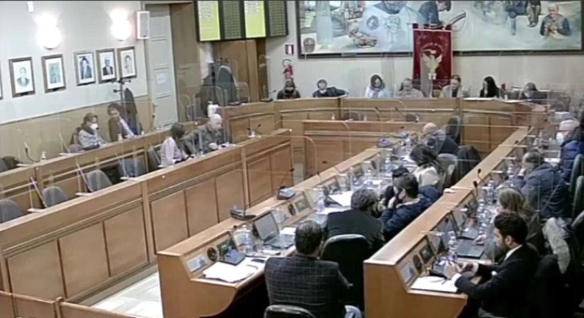 Dal Pd ai Civici, ecco la sceneggiata di un&#8217;alleanza che si dice granitica e invece è di burro - 