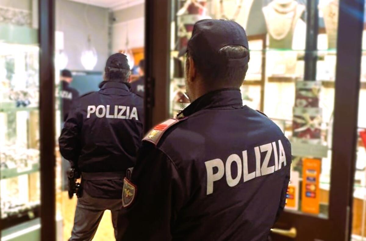 Tentata rapina, arrestato dalla Polizia - 