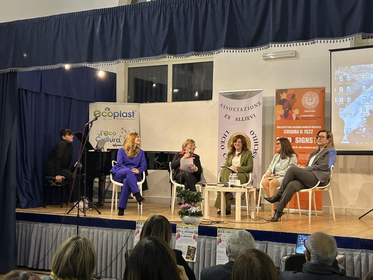 “Ritratti di donne” presentato alle Mura federiciane nell’evento “Le donne raccontano le donne” -