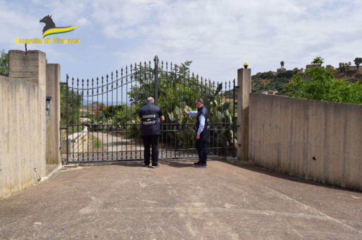 Sequestro di 300mila euro della GdF -