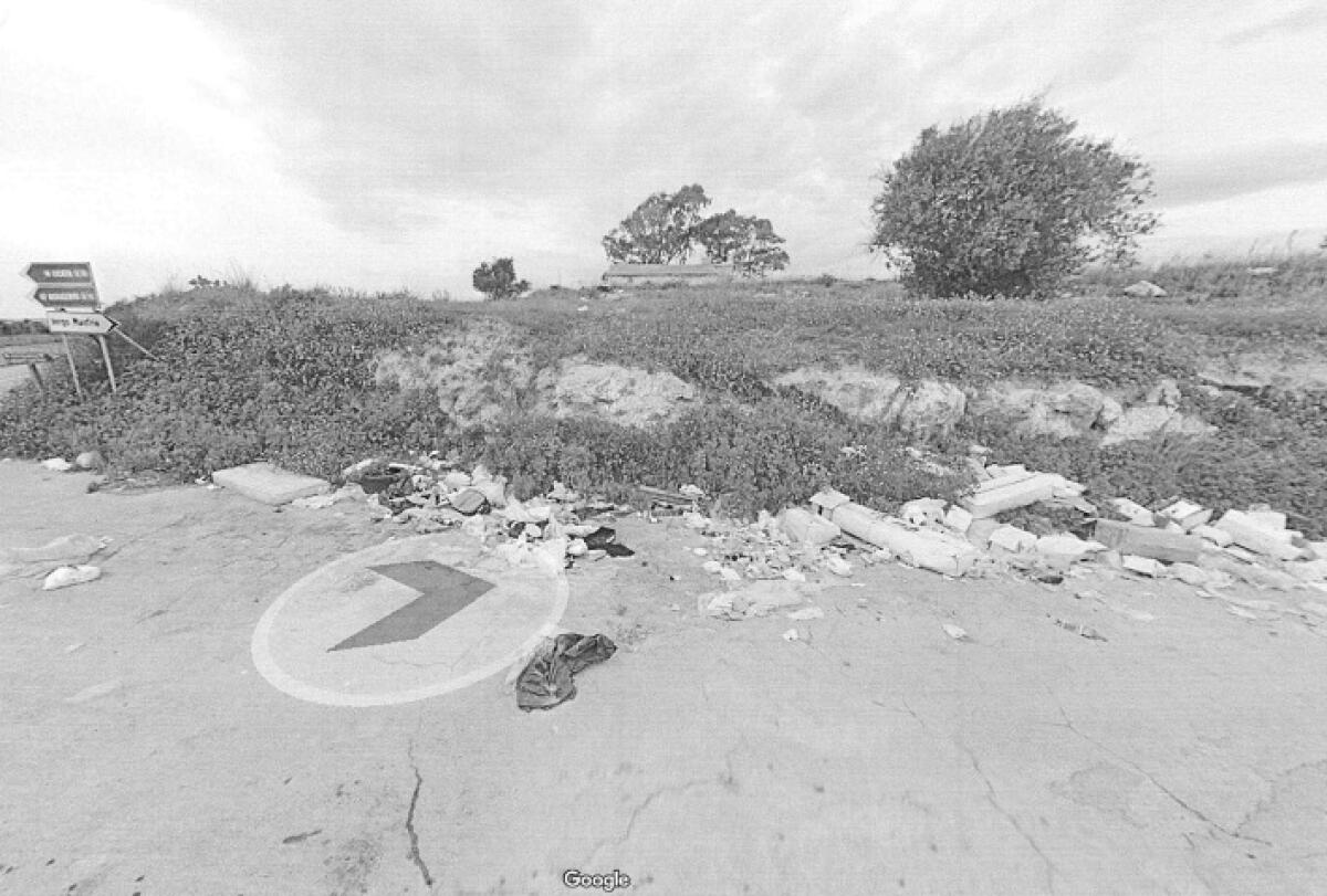 Identificato dalle telecamere del Comune e denunciato cittadino che gettava rifiuti a Manfria - 