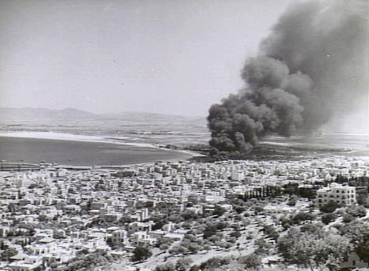 82º anniversario del bombardamento inglese su Piazza Santa Lucia a Siracusa - 