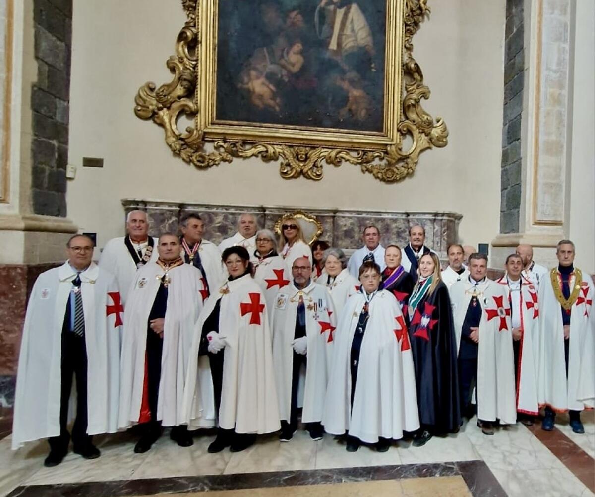 I cavalieri di San Michele Arcangelo e del S.O.E.T. partecipano a Catania alla processione della Candela - 