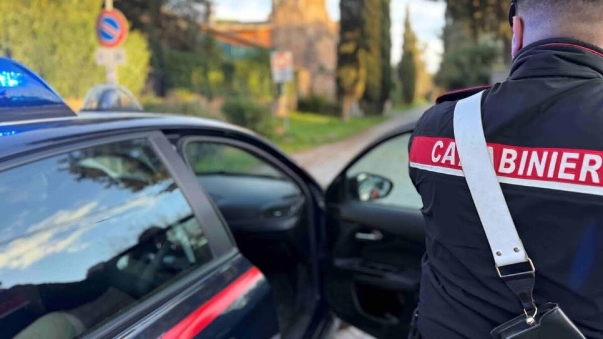 Venticinquenne allontanato dalla famiglia -