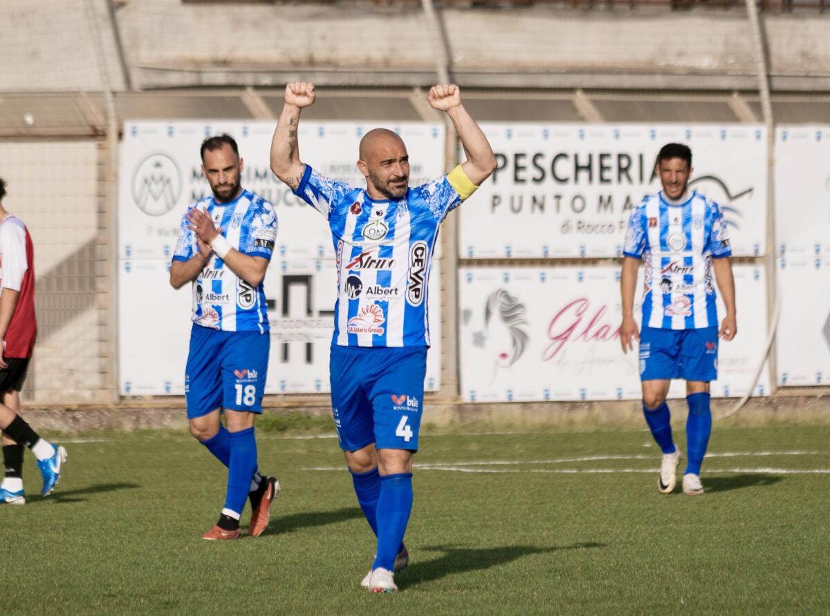 Gela calcio, Privitera suona la carica: “Sono qui per vincere, dobbiamo crederci” -