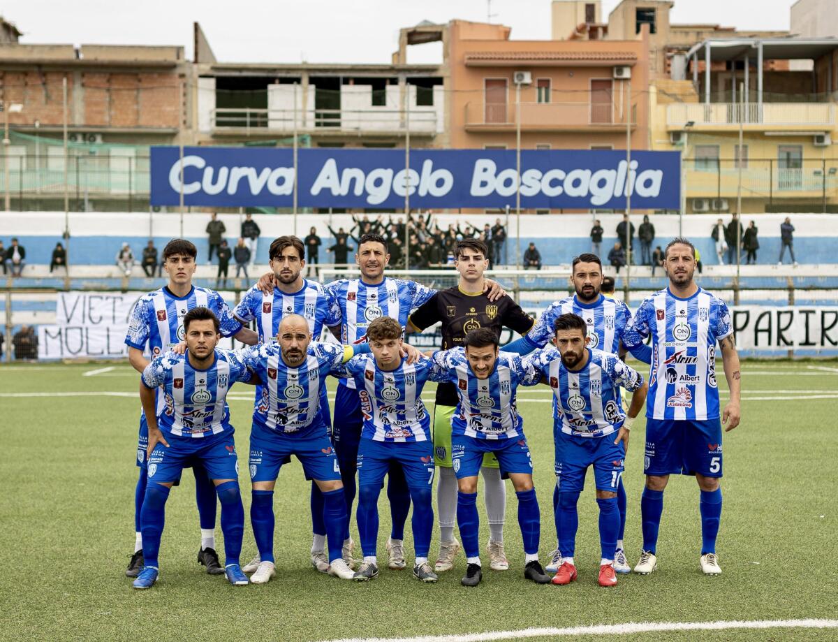 Il Gela domani sul campo della Supergiovane Castelbuono per restare sulla scia del primo posto -