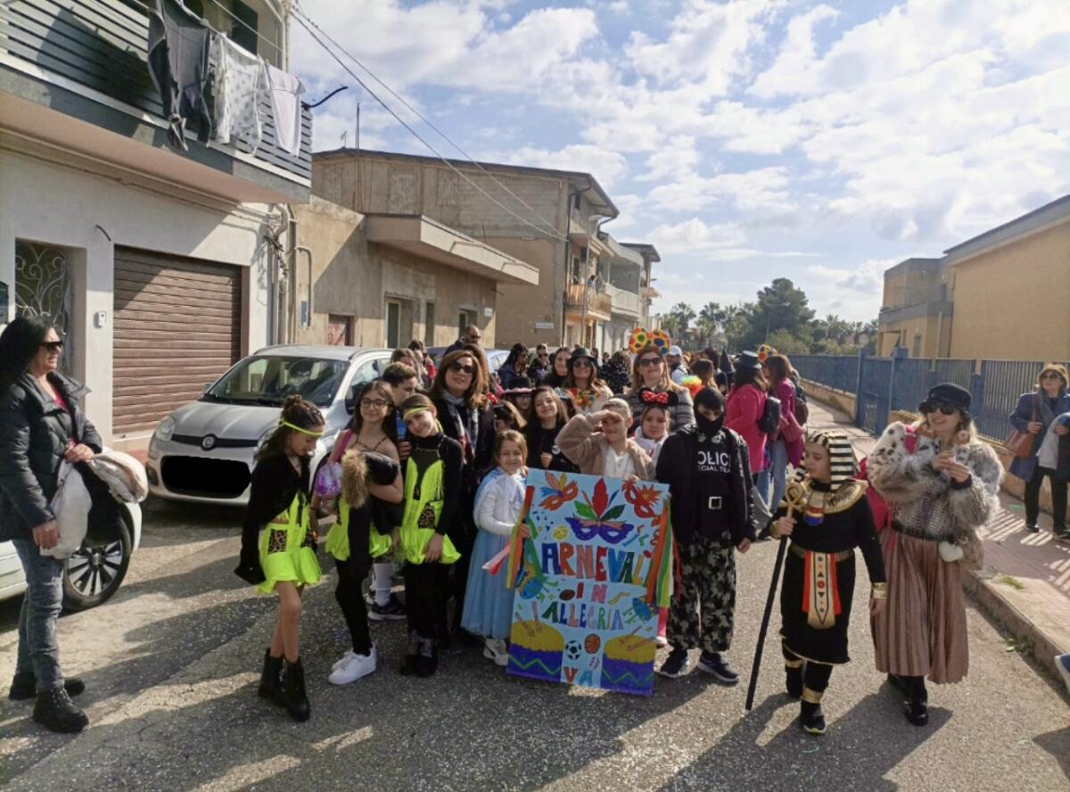 Animare le periferie: sfilata di Carnevale a Cantina Sociale per il “Gela Butera” -