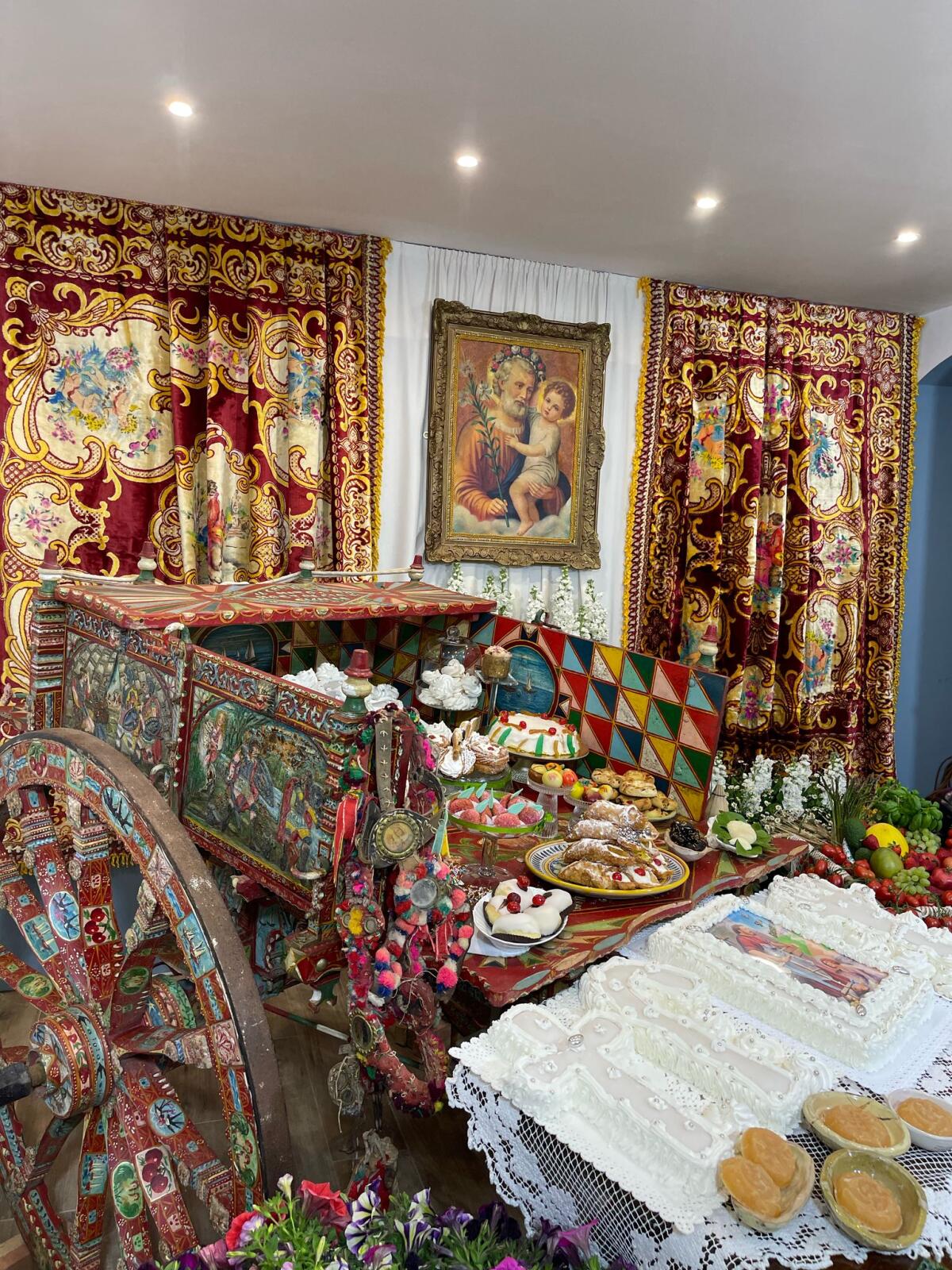 Il singolare altare siciliano dedicato a San Giuseppe, a Niscemi - 