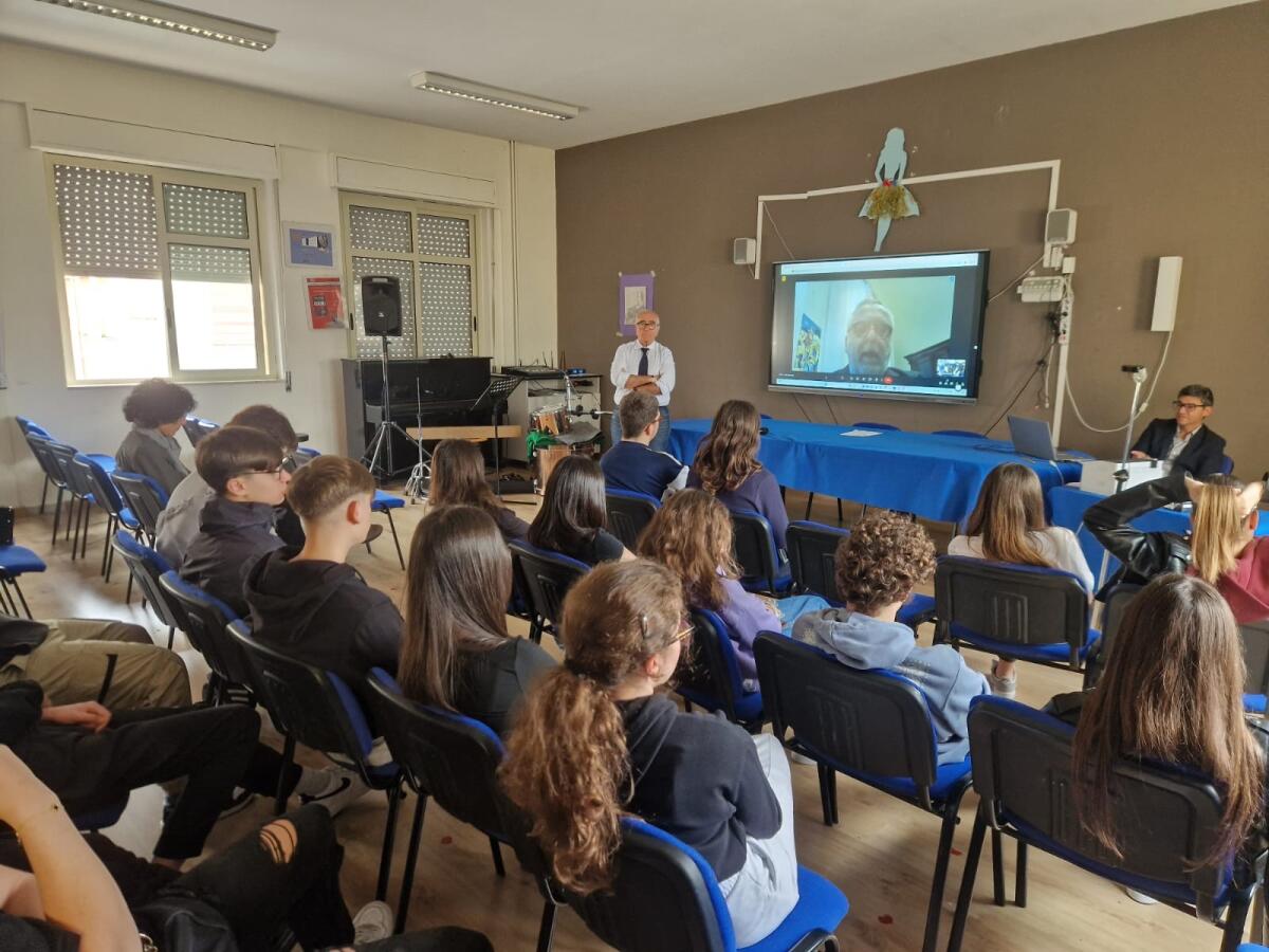 Patentino digitale, nel vivo il corso al Liceo Tred “Vittorini” -