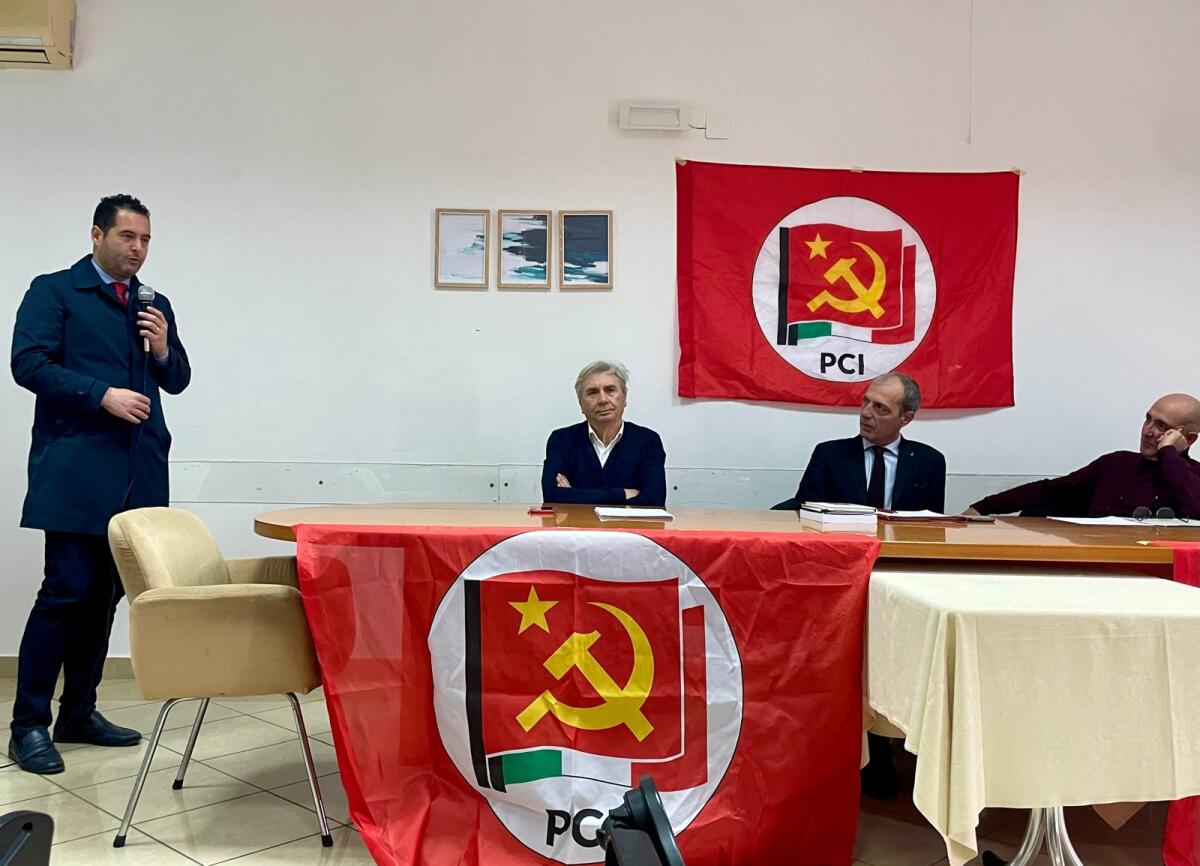 Nuccio Vacca è stato riconfermato segretario del Partito comunista - 