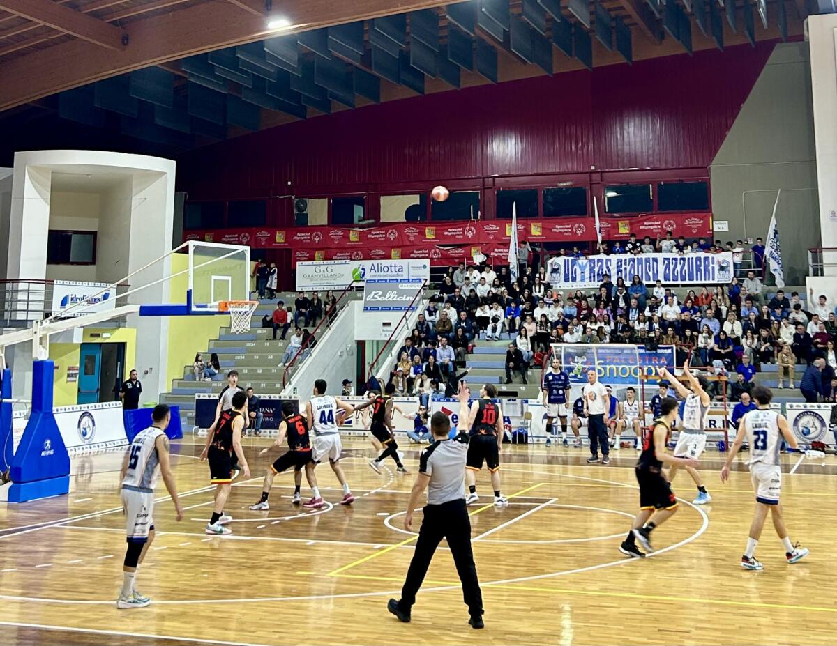 Gela basket, D’Arma: “Fatto un grande percorso, ma adesso non possiamo mollare” -