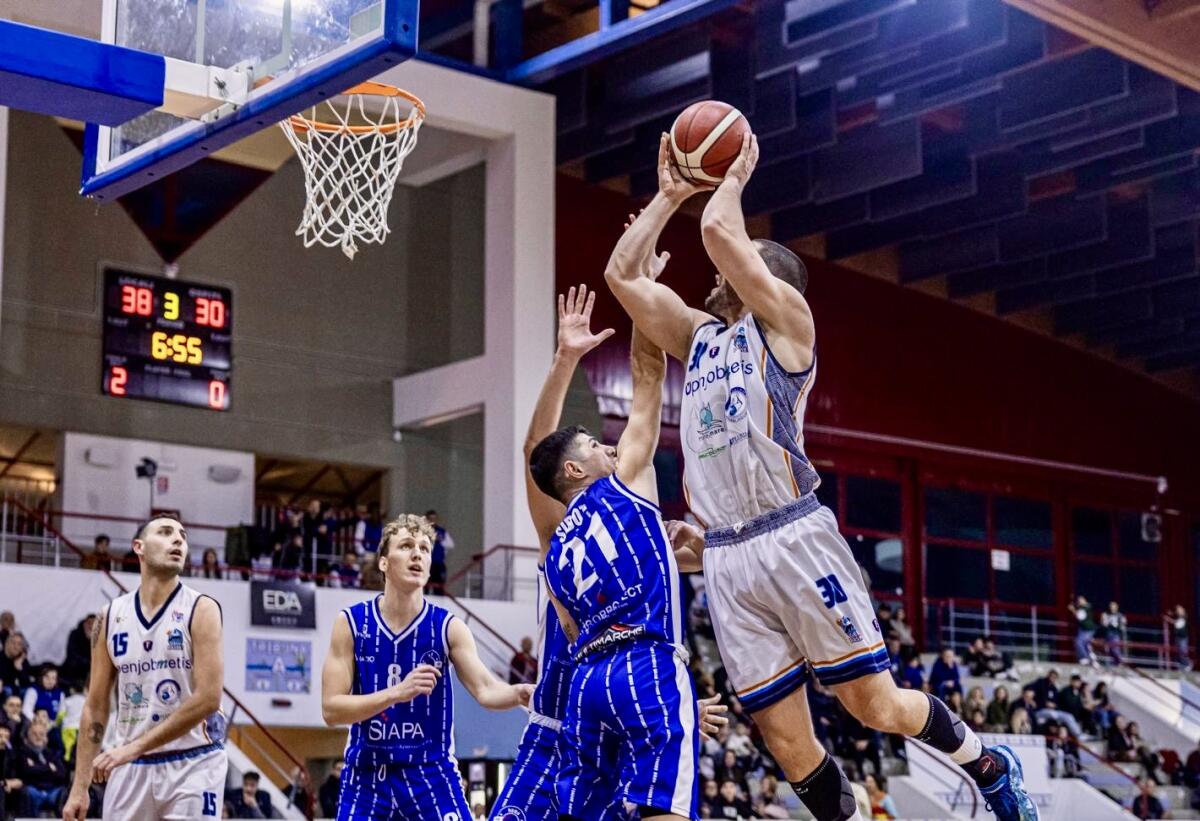 Ufficiale: Gela basket-Giarre si giocherà venerdì 25 aprile alle 20 al PalaLivatino - 