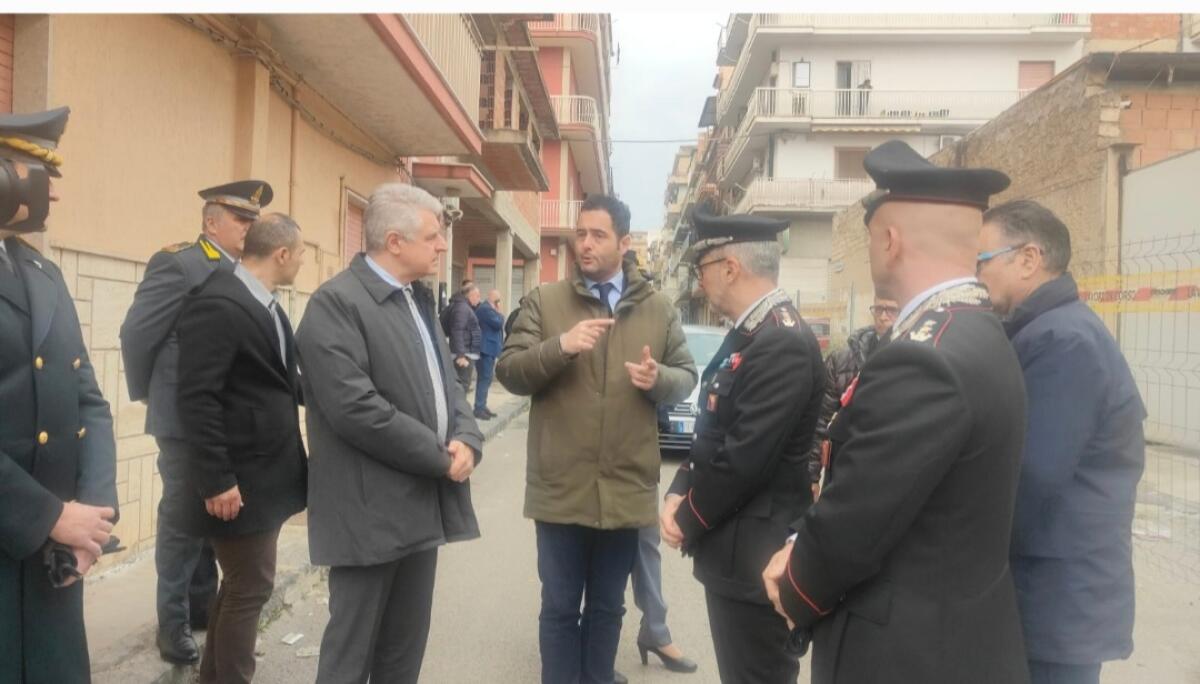Demolito immobile abusivo, al suo posto sorgerà una piazza - 