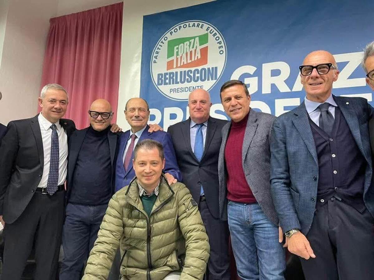 Esultano i forzisti gelesi.La prima a congratularsi con il presidente Tesauro è stata Nadia Gnoffo - 