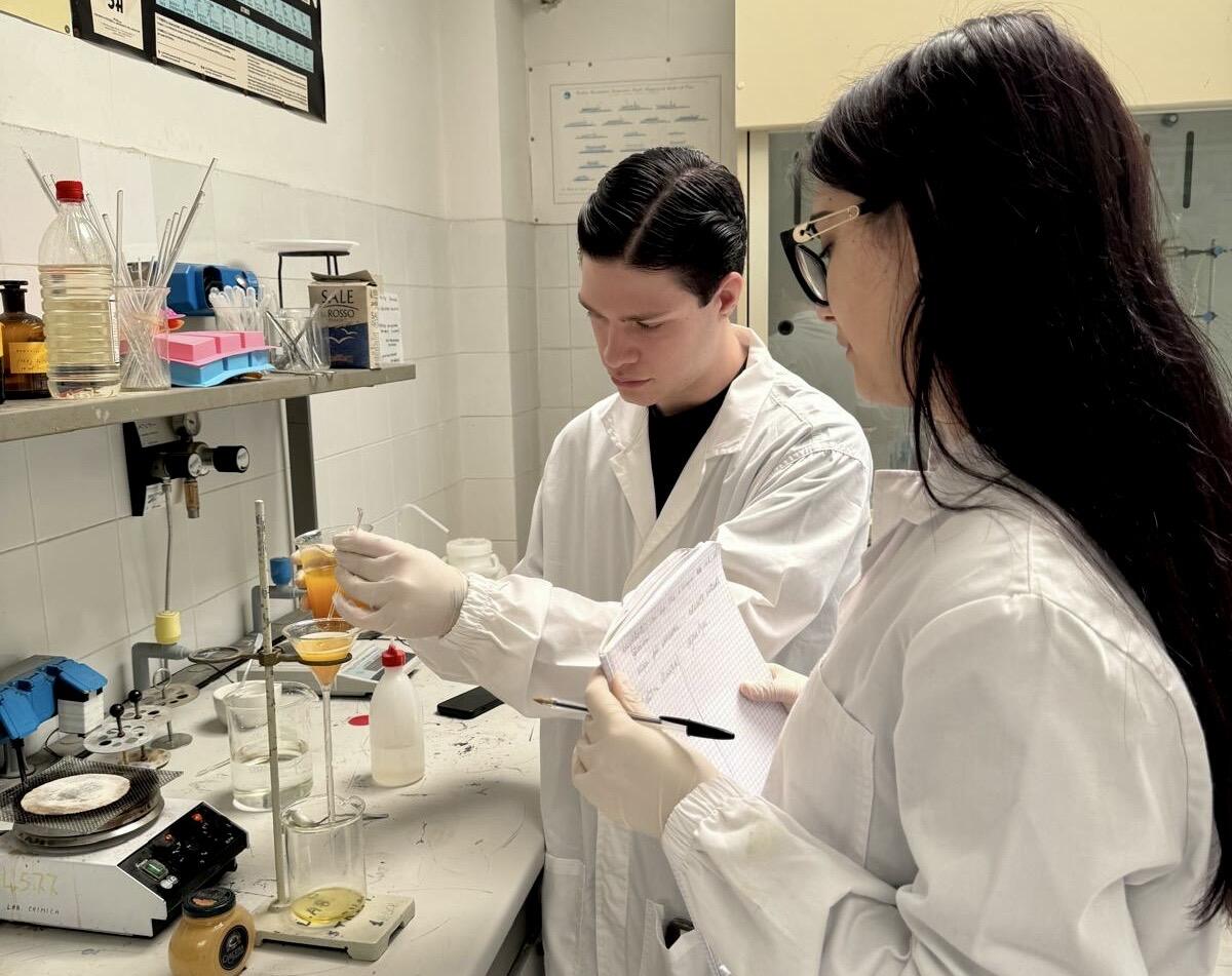 Al “Majorana” riprodotto il “Bioplastic”, tessuto biodegradabile utilizzato anche da stilisti di fama - 