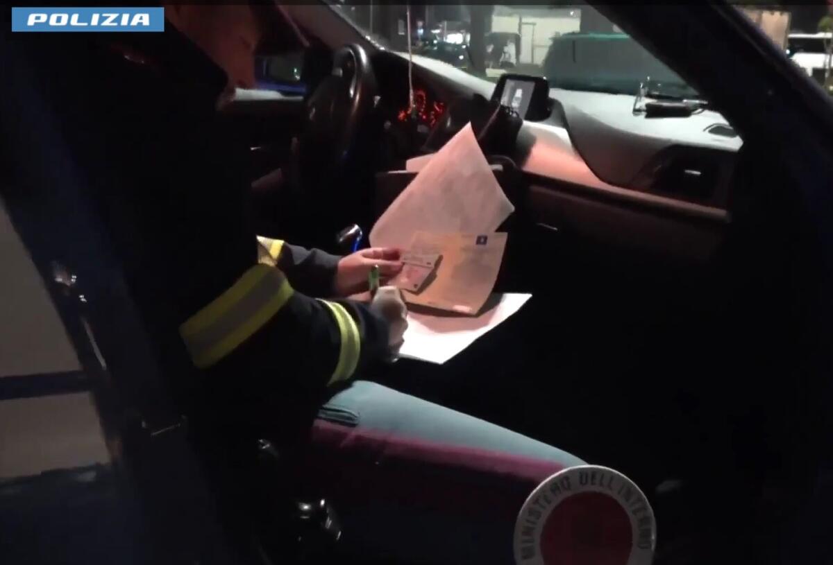 Latticini e yogurt per i bimbi, trasportati in frigoriferi non funzionanti. Maxi sequestro sulla Gela-Catania -