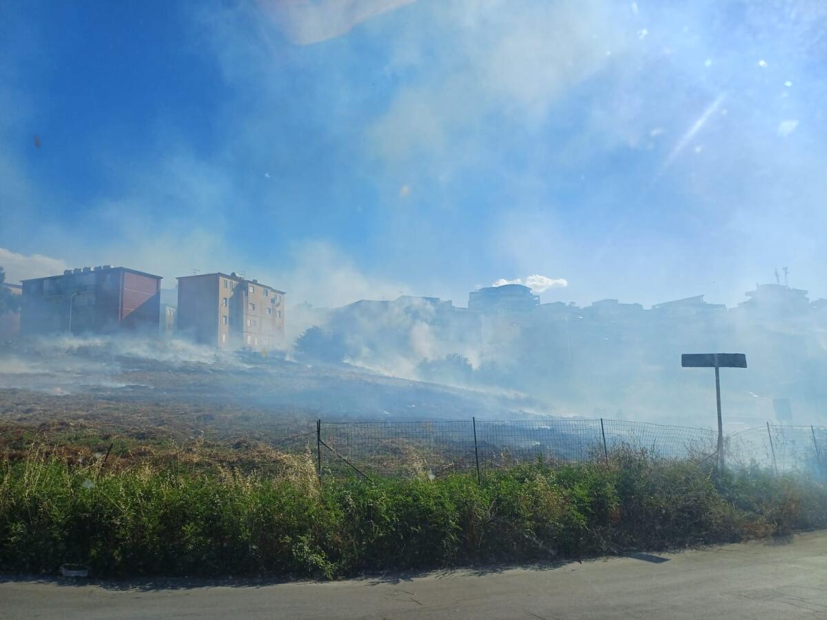 Altro grave incendio tra via Butera e via Crispi - 